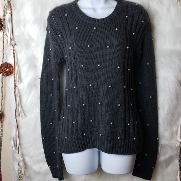 Romeo & Juliet Couture Sweaters - HOST PICK! Romeo &Juliet Couture Sweater w/ Pearls